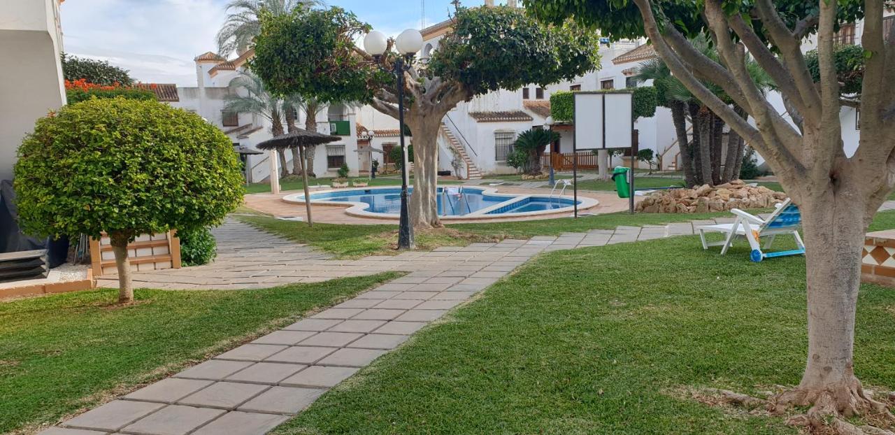 Casa Millie Leilighet Playa Flamenca Eksteriør bilde